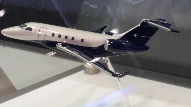 Embraer Legacy 450 model display