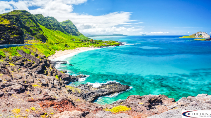 Fly to Oahu by private jet with JetOptions