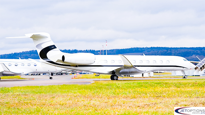 Gulfstream G700 JetOptions Luxury Heavy Jet Charter
