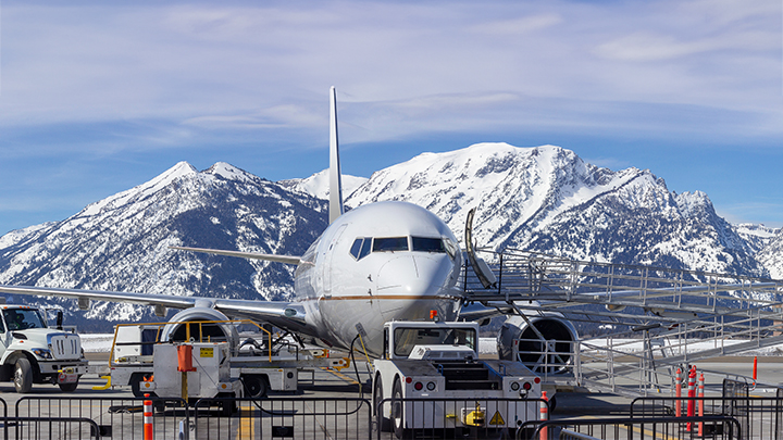 Yellowstone National Park International Airport www.flyjetoptions.com