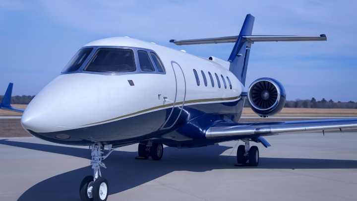Hawker 900XP